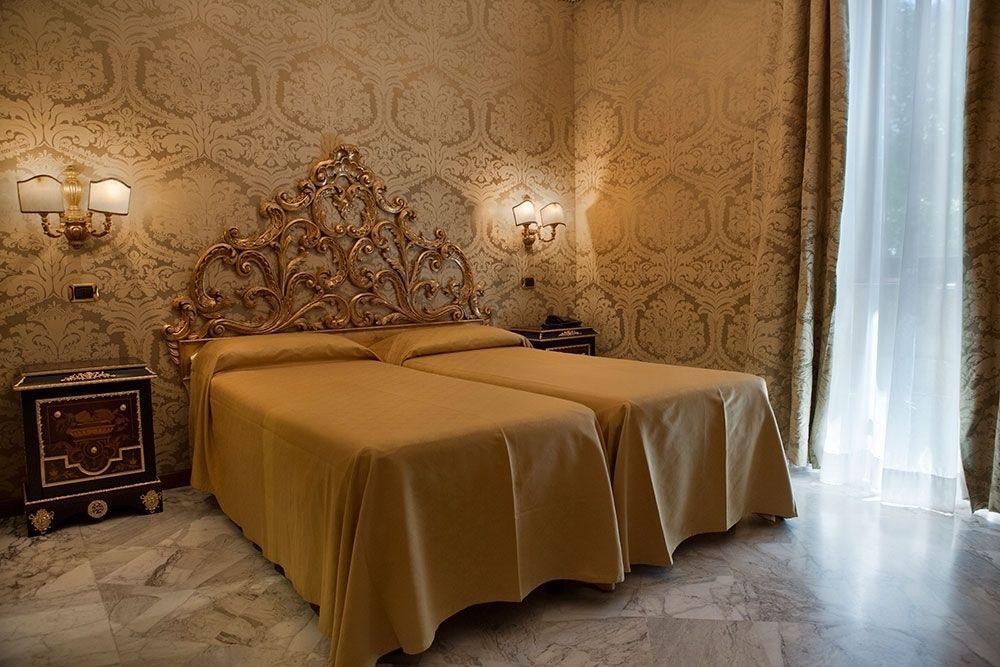 Hotel Des Epoques Rome Bagian luar foto