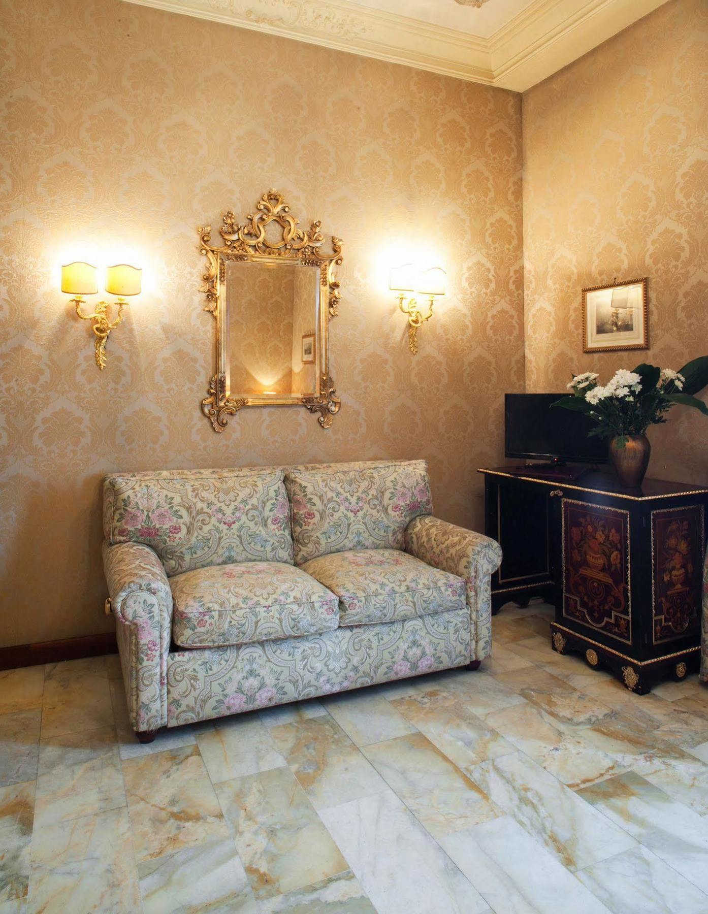 Hotel Des Epoques Rome Bagian luar foto